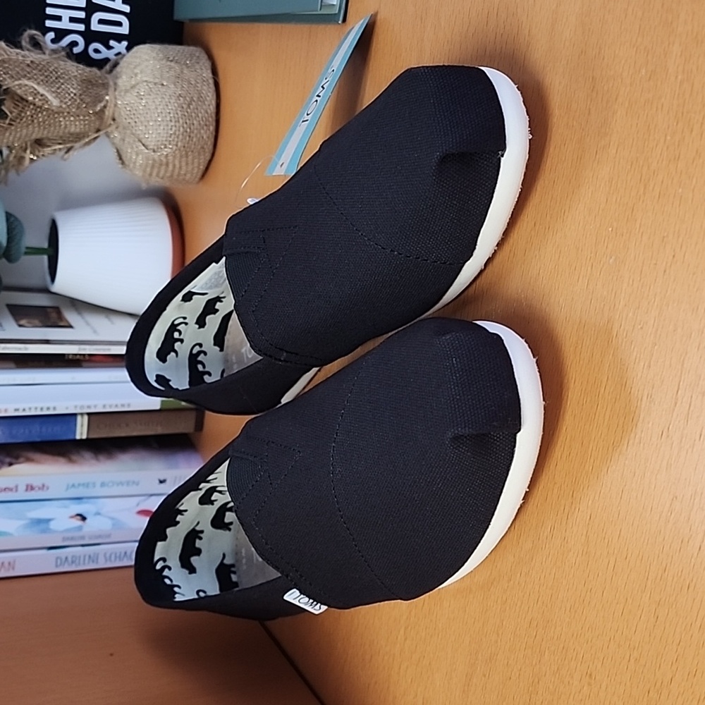 Random Sale - Toms Alpargata's in Black
